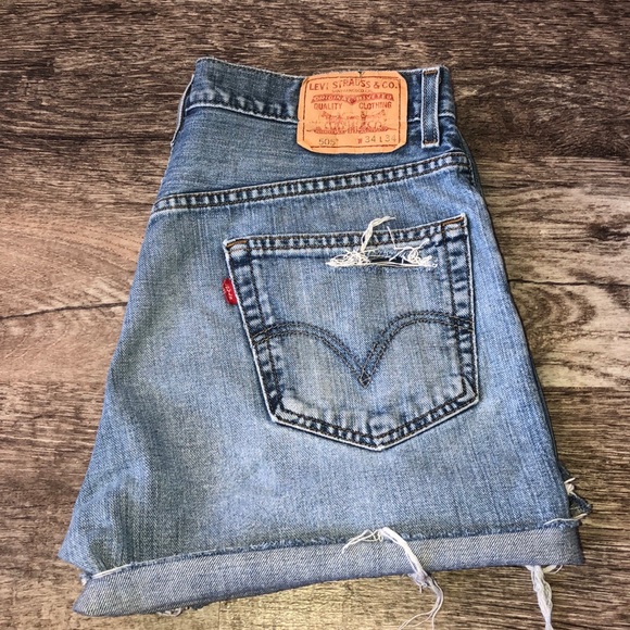 Levi's Pants - Levi’s high waisted shorts